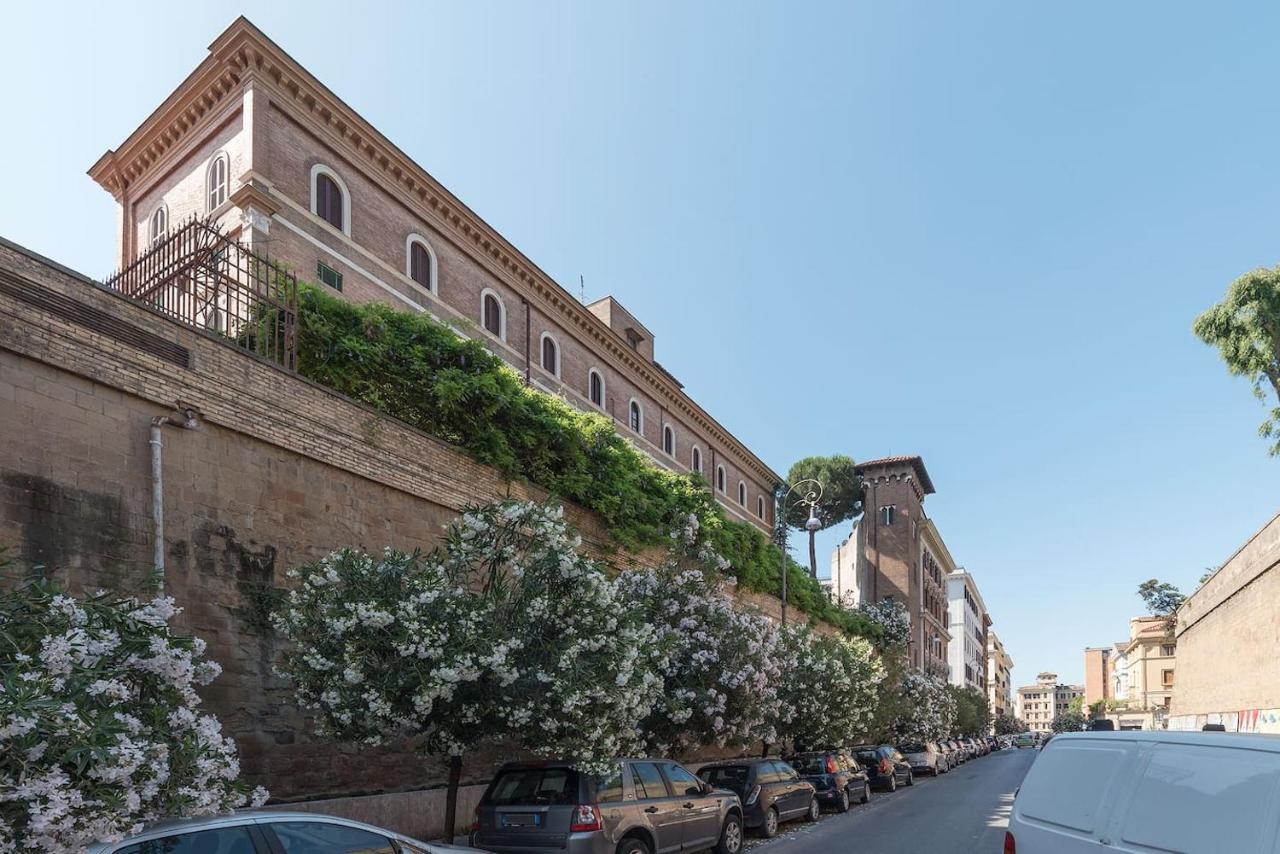 Live Like A Local In Rome's Exclusive Colle Oppio Appartement *